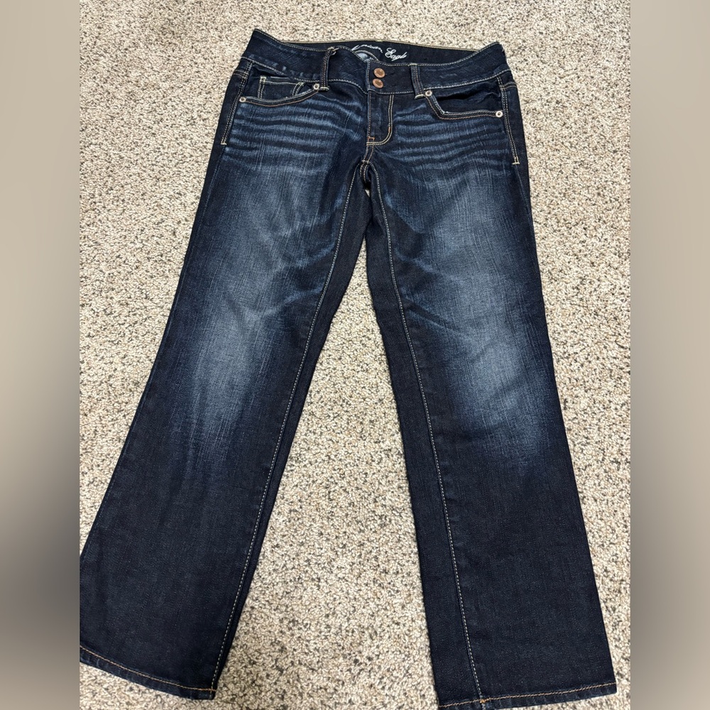 American Eagle artist, low rise, stretch, cropped jeans sz 2 stretch, dark rinse